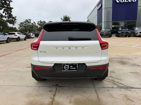 Certified 2023 Volvo XC40 Recharge Plus AWD/4WD image 5