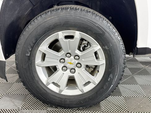 Used 2022 Chevrolet Colorado LT w/ Fleet Safety Package RWD image 33