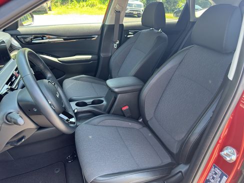 Used 2025 Kia Seltos S FWD image 9