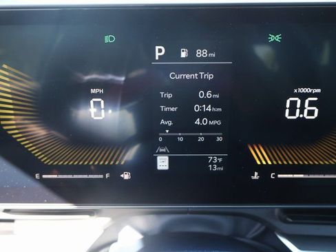 New 2026 Kia Carnival EX FWD image 40