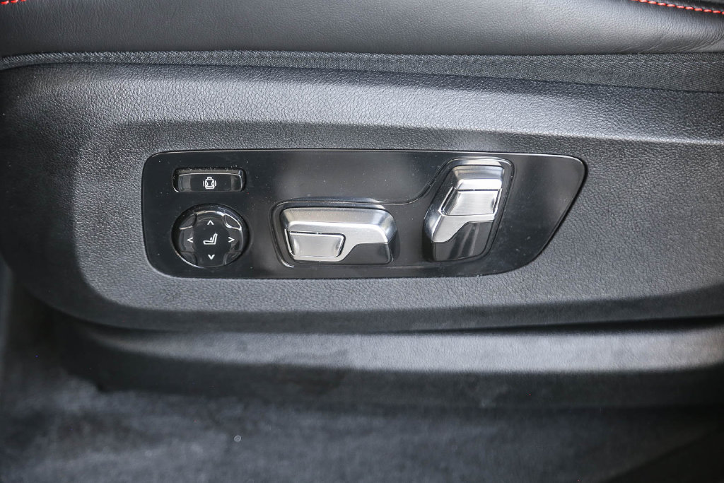 Used 2024 BMW XM Label Red AWD/4WD image 17