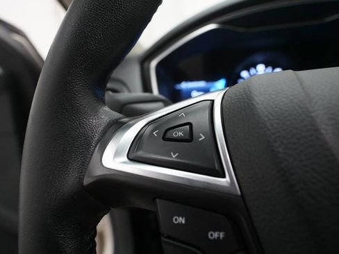 Used 2017 Ford Fusion Titanium image 17