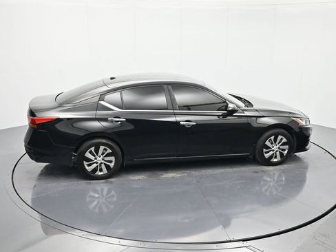 Used 2019 Nissan Altima 2.5 S FWD image 30