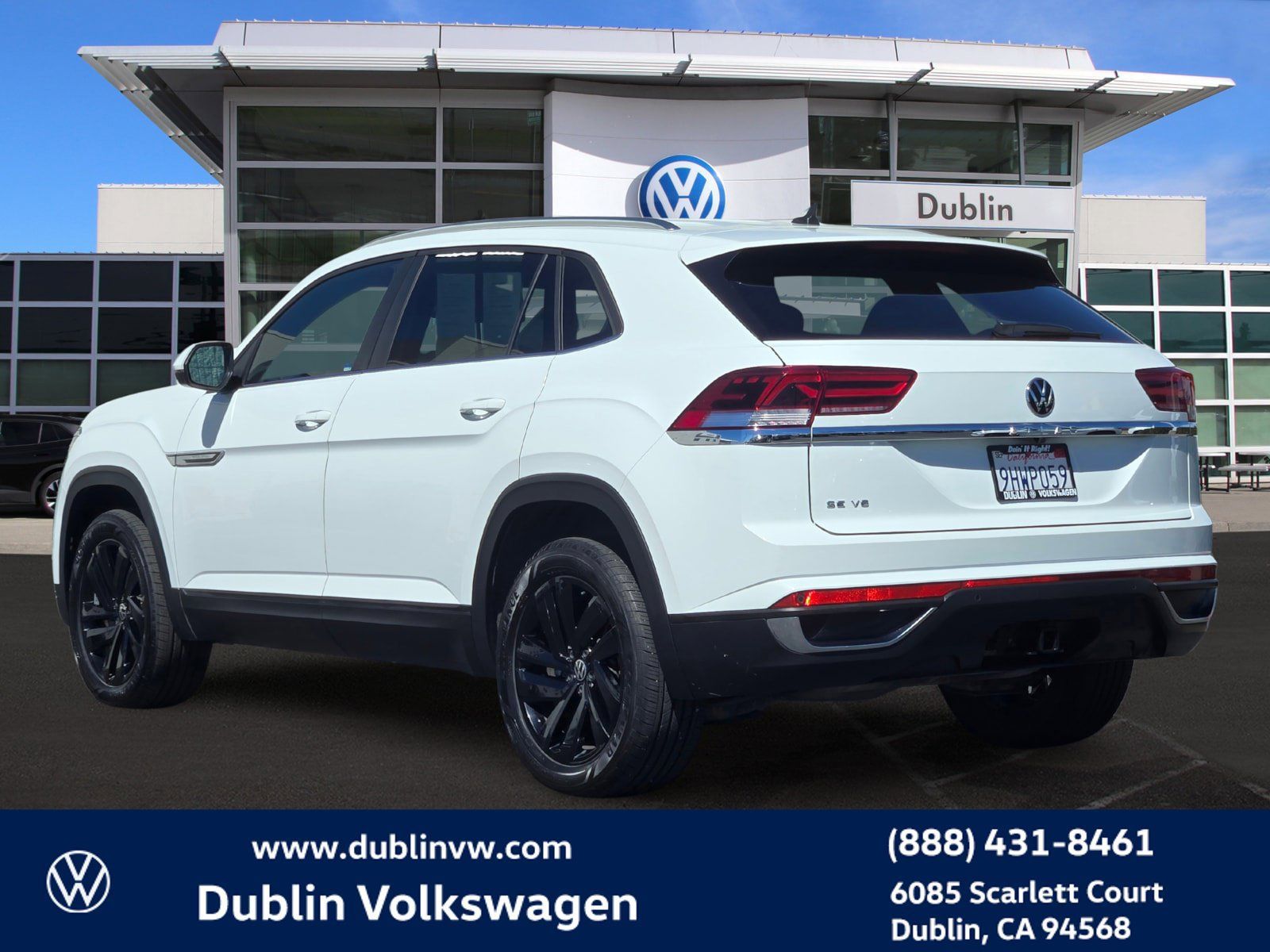 Certified 2023 Volkswagen Atlas Cross Sport SE w/ Black Wheel Package FWD image 6