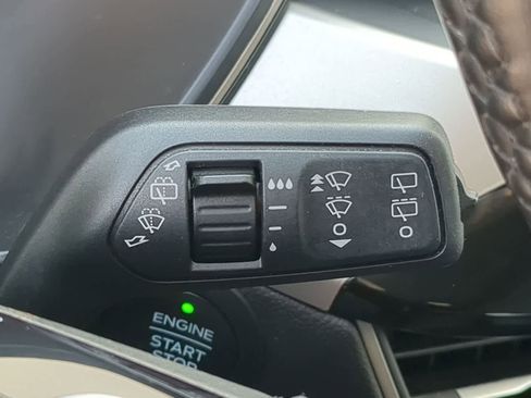 Used 2022 Ford Escape SEL image 25