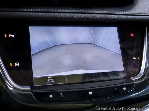 Used 2021 Cadillac XT6 Sport image 18