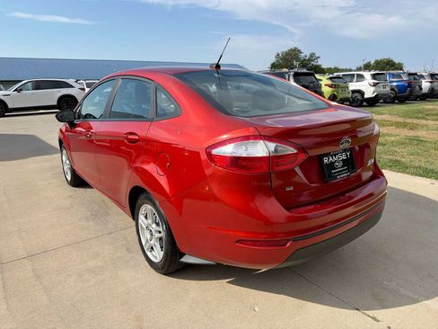 Used 2019 Ford Fiesta SE w/ Cold Weather Package FWD image 4