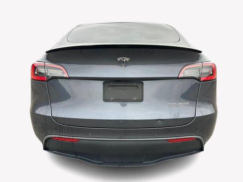 Used 2020 Tesla Model Y Performance image 4