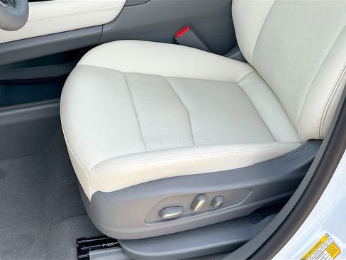 New 2026 Cadillac XT5 Premium Luxury w/ Driver Assist Package image 13