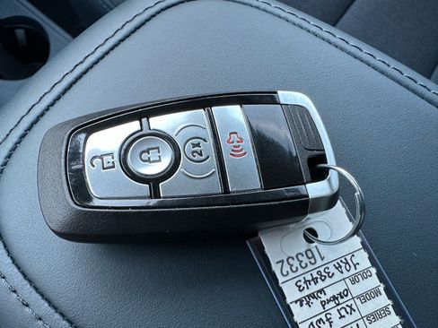 New 2026 Ford Maverick XLT w/ XLT Luxury Package image 32