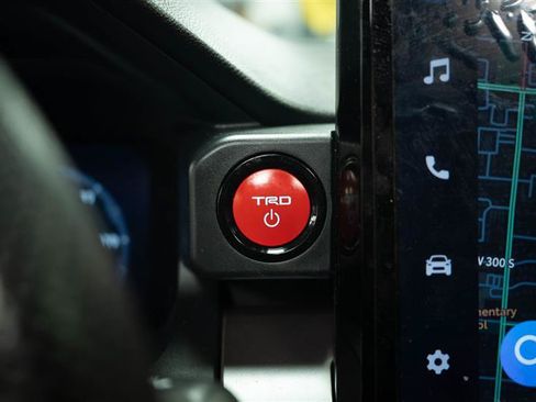 Used 2025 Toyota Tacoma TRD Sport w/ TRD Sport Upgrade Package AWD/4WD image 21