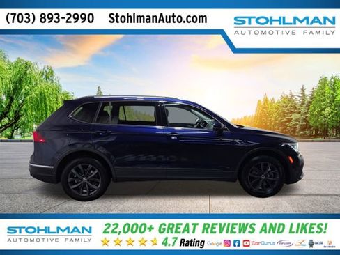 Used 2022 Volkswagen Tiguan SE w/ Panoramic Sunroof Package image 3