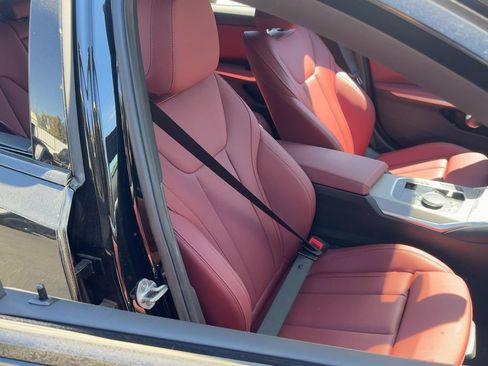 Used 2026 BMW 330i Sedan w/ M Sport Package RWD image 15