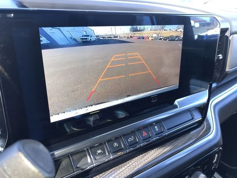 Used 2022 Chevrolet Silverado 1500 LT image 17