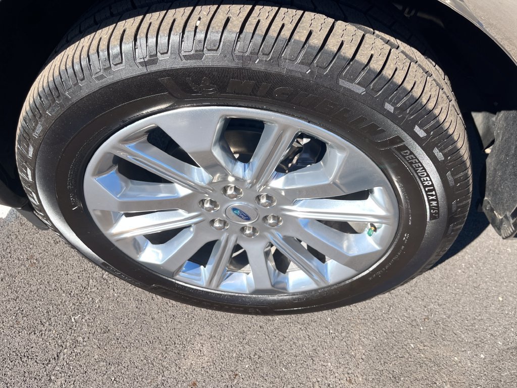 Used 2022 Ford F150 Limited RWD image 9