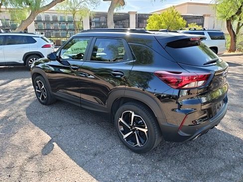 Used 2022 Chevrolet TrailBlazer RS w/ Technology Package FWD image 17
