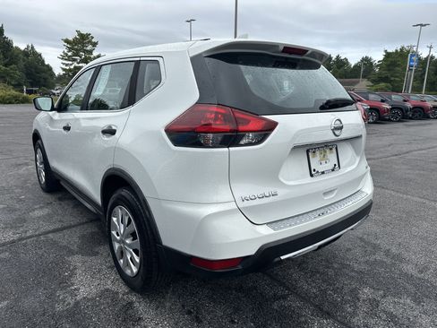 Used 2020 Nissan Rogue S AWD/4WD image 4