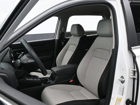 Used 2025 Honda CR-V LX image 10