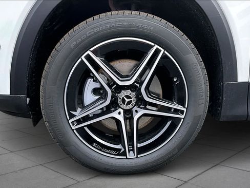 New 2026 Mercedes-Benz GLB 250 4MATIC image 15