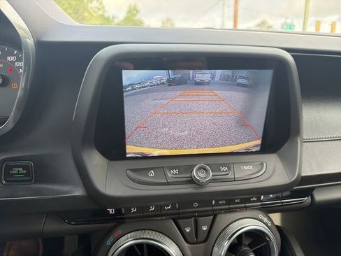 Used 2017 Chevrolet Camaro SS RWD image 16