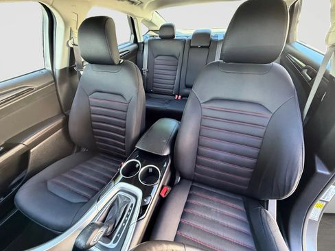 Used 2013 Ford Fusion SE FWD image 13