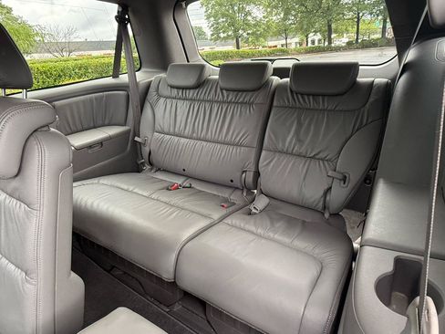 Used 2010 Honda Odyssey EX-L image 12