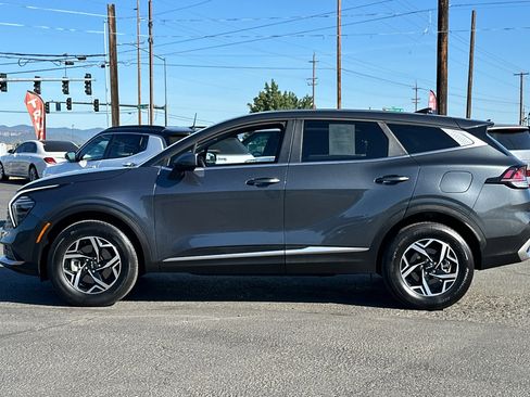 Used 2024 Kia Sportage LX AWD/4WD image 8