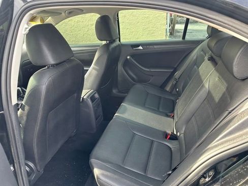 Used 2012 Volkswagen Jetta SE image 14