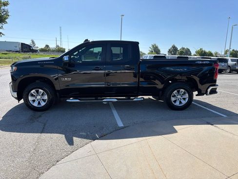 Used 2020 Chevrolet Silverado 1500 LT w/ Texas Edition AWD/4WD image 6