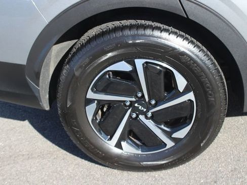 Used 2023 Kia Sportage LX AWD/4WD image 35