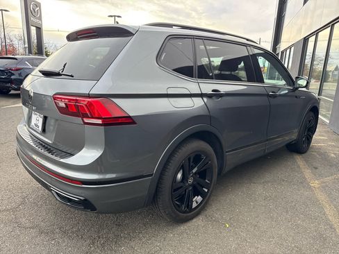 Used 2023 Volkswagen Tiguan SE R-Line image 6