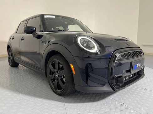 Used 2024 MINI Cooper S image 7