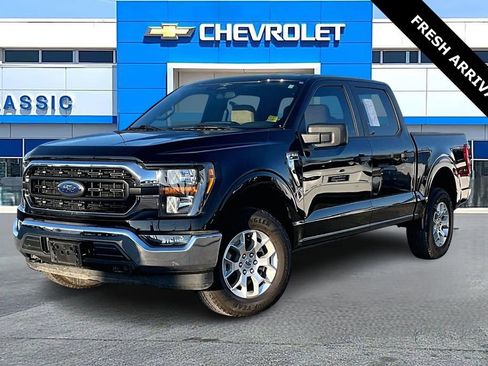 Used 2023 Ford F150 XLT image 3