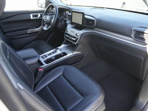 Certified 2023 Ford Explorer XLT w/ Equipment Group 202A image 19