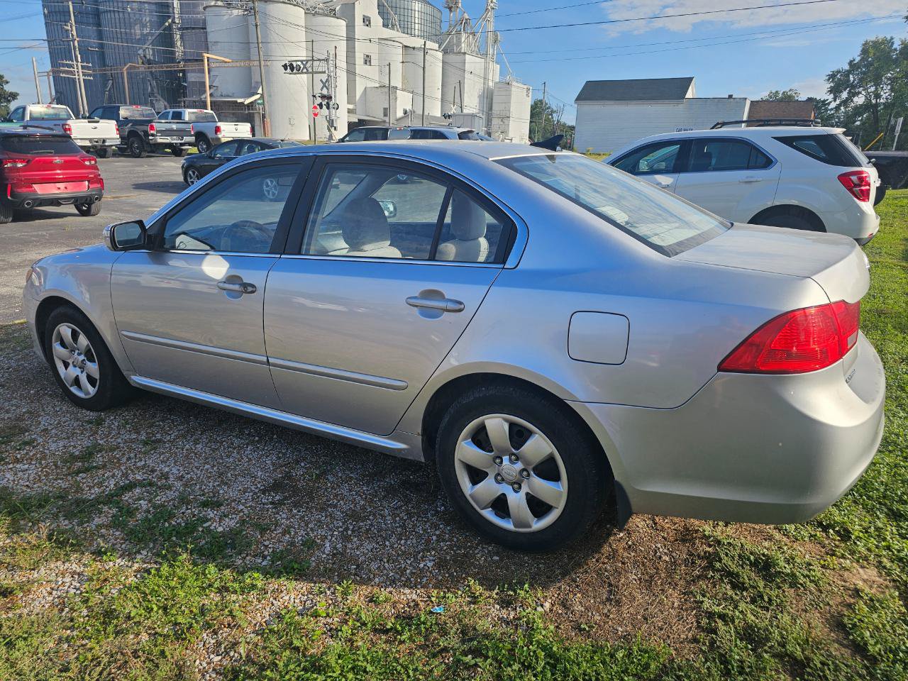 Used 2009 Kia Optima LX FWD image 3
