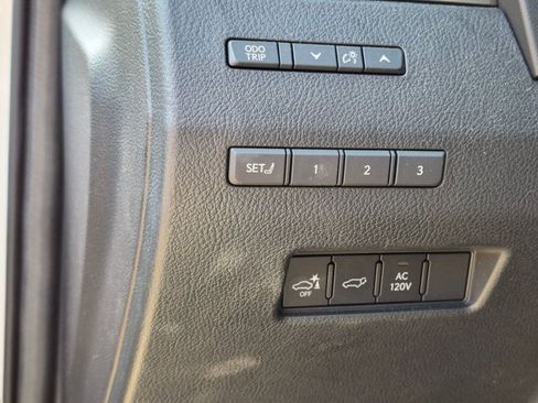 Used 2024 Lexus GX 550 AWD/4WD image 23