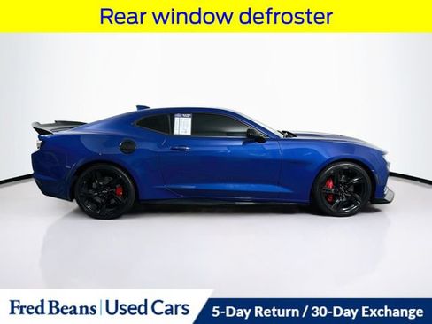 Used 2020 Chevrolet Camaro SS RWD image 10