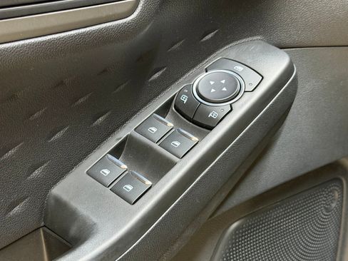 Used 2020 Ford Escape S image 24