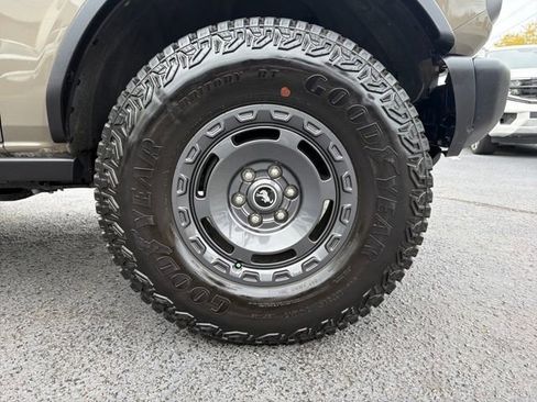 Used 2025 Ford Bronco Badlands AWD/4WD image 32