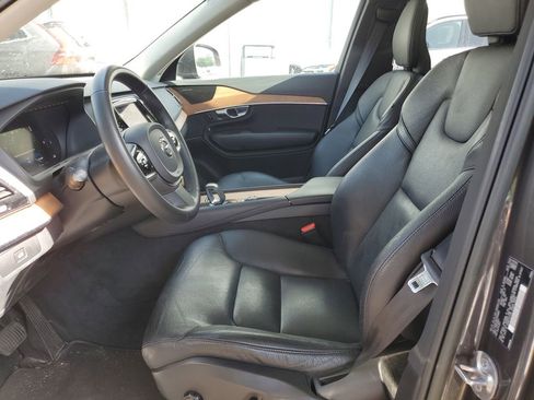 Certified 2023 Volvo XC90 B6 Plus image 17