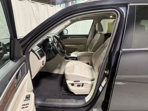 Used 2019 Volkswagen Atlas SEL Premium AWD/4WD image 2