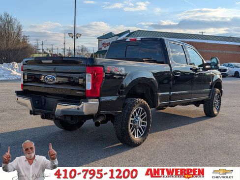 Used 2017 Ford F350 Lariat image 3