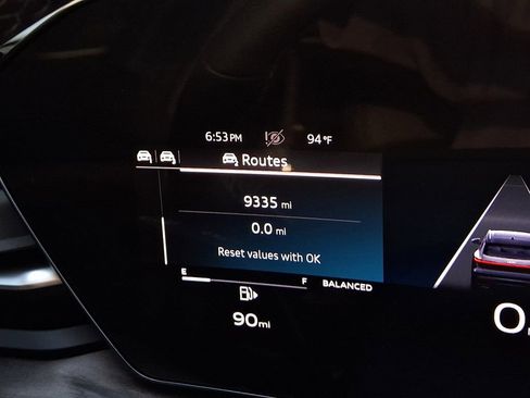 Certified 2025 Audi Q5 Prestige AWD/4WD image 3