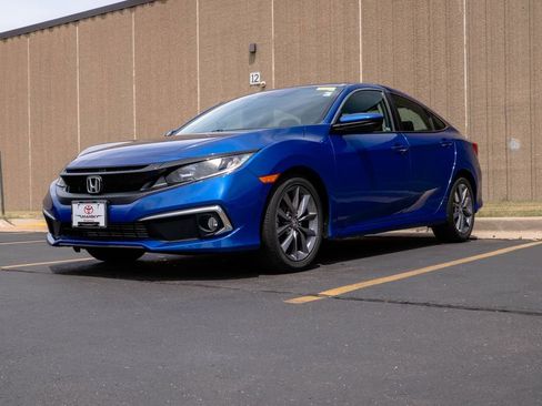 Used 2020 Honda Civic EX image 4