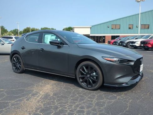 New 2026 MAZDA MAZDA3 Hatchback w/Premium Plus Pkg AWD/4WD image 2