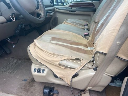 Used 2000 Ford F250 Lariat image 13