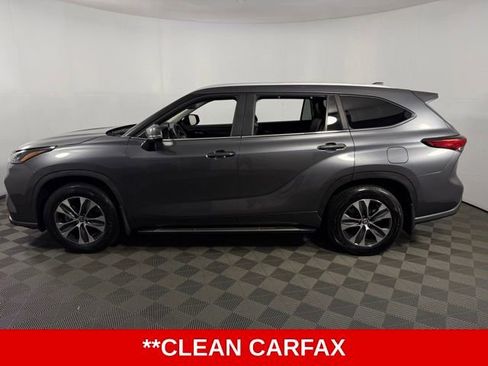 Used 2023 Toyota Highlander XLE FWD image 5
