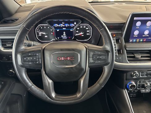 Used 2021 GMC Yukon AT4 w/ Technology Package image 30