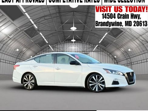 Used 2022 Nissan Altima 2.5 SR image 1