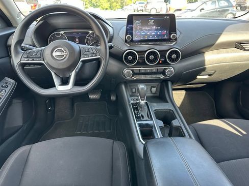 Used 2025 Nissan Sentra SV FWD image 4